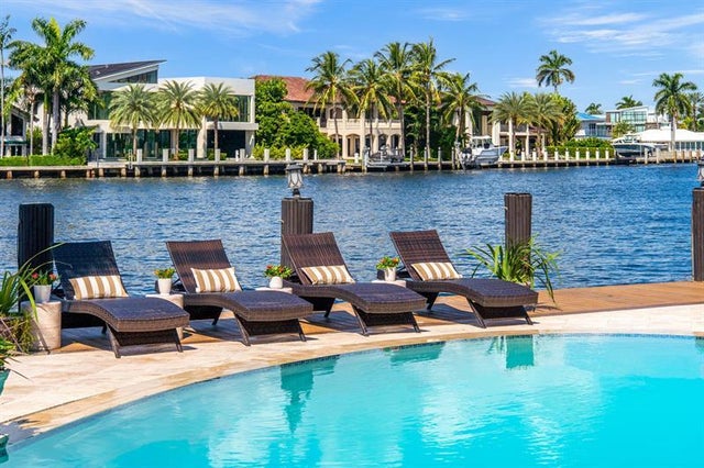 2 of 93 - 3005 Ne 19th St, Fort Lauderdale, FL