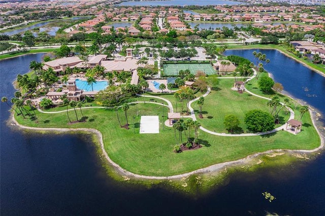 5 of 89 - 5834 Nw 125th Ter, Coral Springs, FL