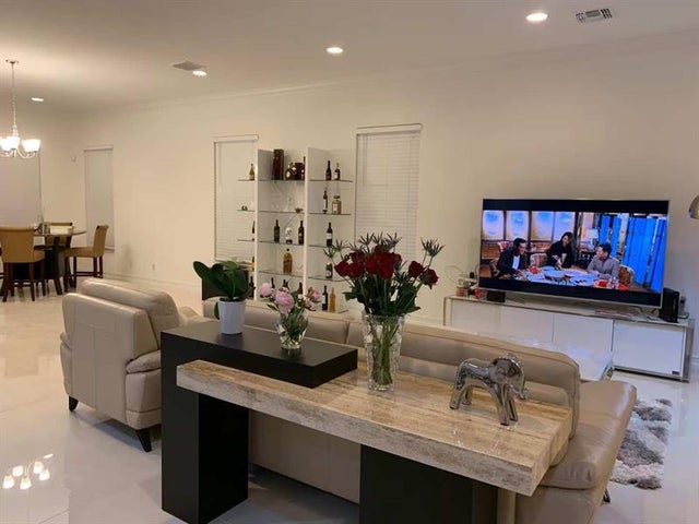 3 of 10 - 11425 Watercrest Cir, Parkland, FL