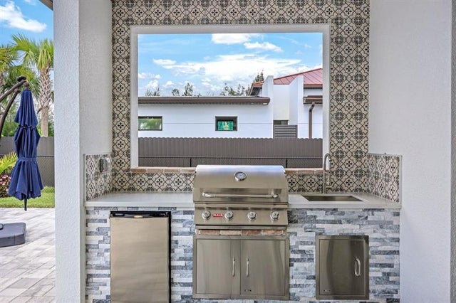 5 of 35 - 2106 Sw 4th St, Cape Coral, FL