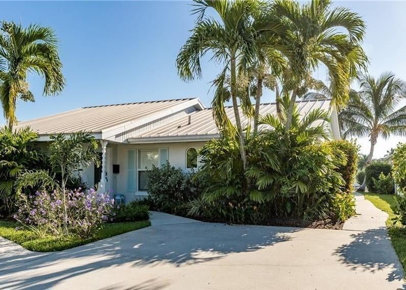 1914 Robalo Dr, Vero Beach