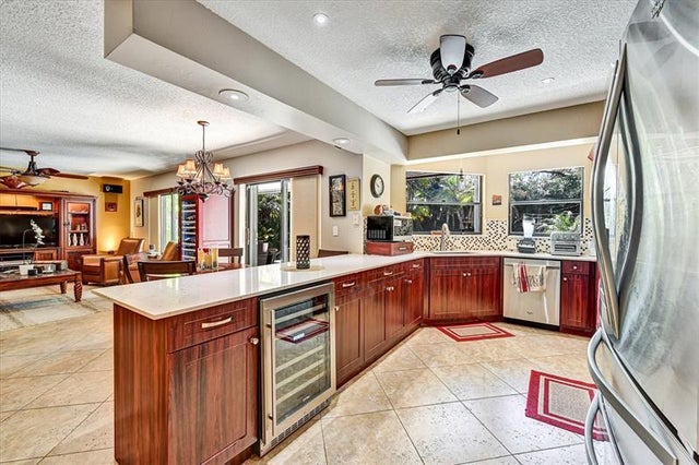 3 of 38 - 11350 Nw 1st Pl, Coral Springs, FL