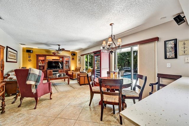 5 of 38 - 11350 Nw 1st Pl, Coral Springs, FL