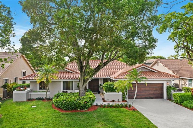 2 of 40 - 2000 Oakmont Ter, Coral Springs, FL