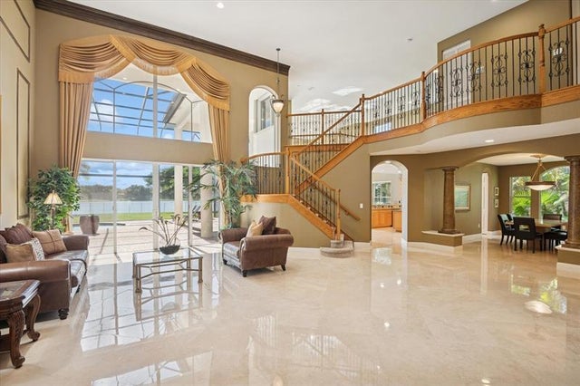 3 of 43 - 10372 N Lake Vista Cir, Davie, FL