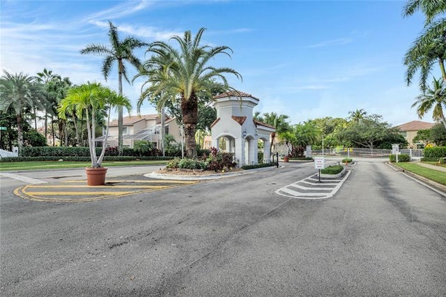 2 of 47 - 12656 Nw 6th Ct, Coral Springs, FL