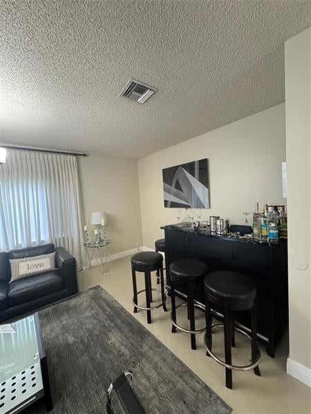 5 of 12 - 6004 Black Plum Ct, Fort Lauderdale, FL