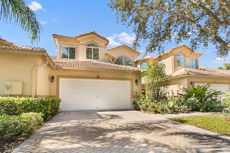 5095 Madison Lakes Cir, Fort Lauderdale