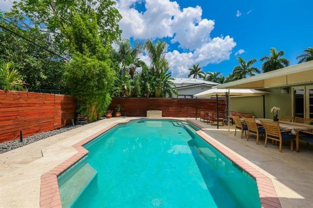 2 of 42 - 1213 Cordova Rd, Fort Lauderdale, FL