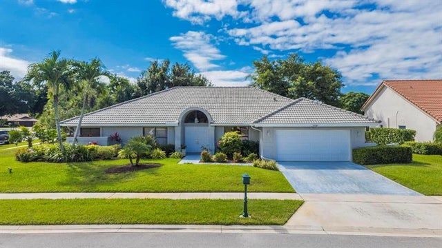 10180 Silver Lake Drive, Boca Raton