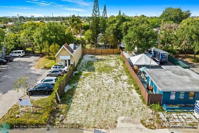 2 of 2 - 620 E Sample Road, Pompano Beach, FL