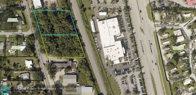 1 of 5 - 1010 Old Dixie Highway Sw, Vero Beach, FL