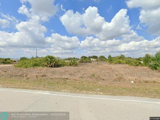 1 of 5 - 1541 Gretchen Ave, Lehigh Acres, FL