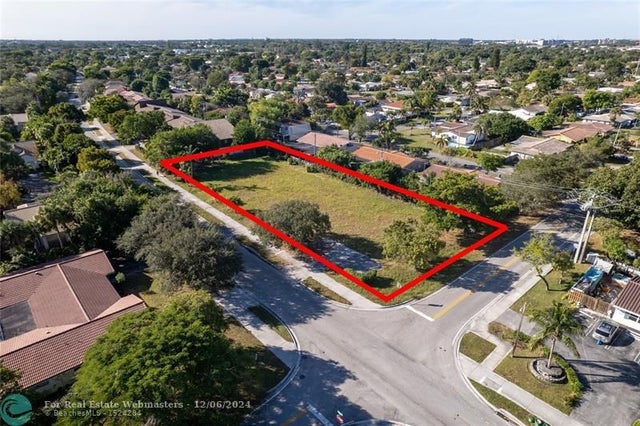 1 of 19 - 3990 Woodside Drive, Coral Springs, FL