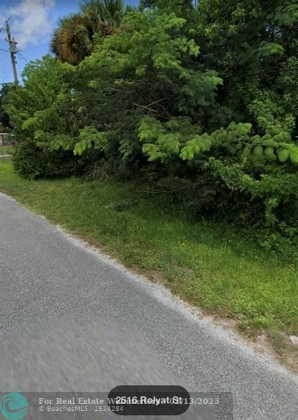 1 of 1 - 2516 Rolyat St, Fort Pierce, FL