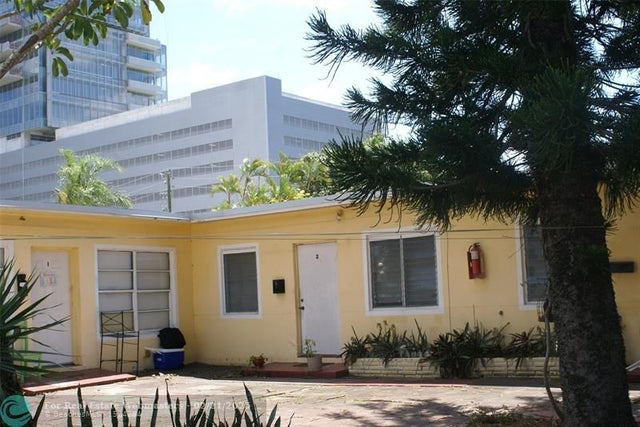 4 of 6 - N/A, Hallandale, FL