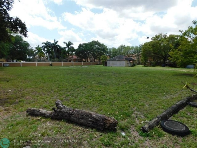 1 of 11 - 5830 Liberty St, Hollywood, FL