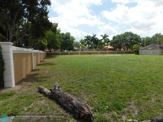 2 of 11 - 5830 Liberty St, Hollywood, FL