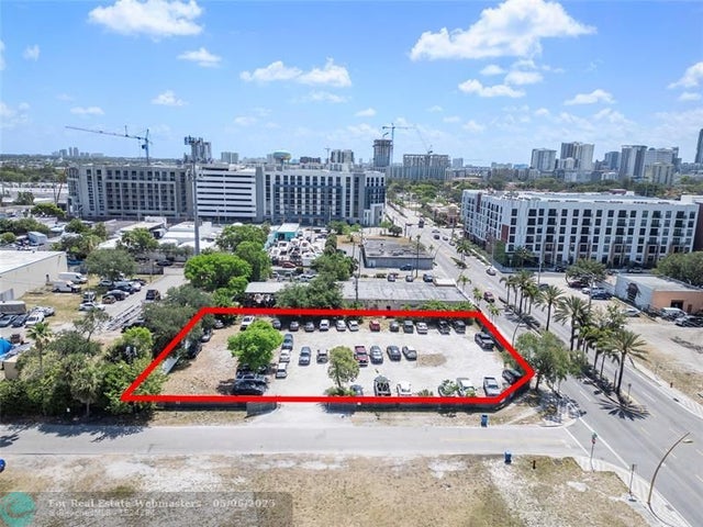 1 of 19 - 606 Nw 8th Ave, Fort Lauderdale, FL