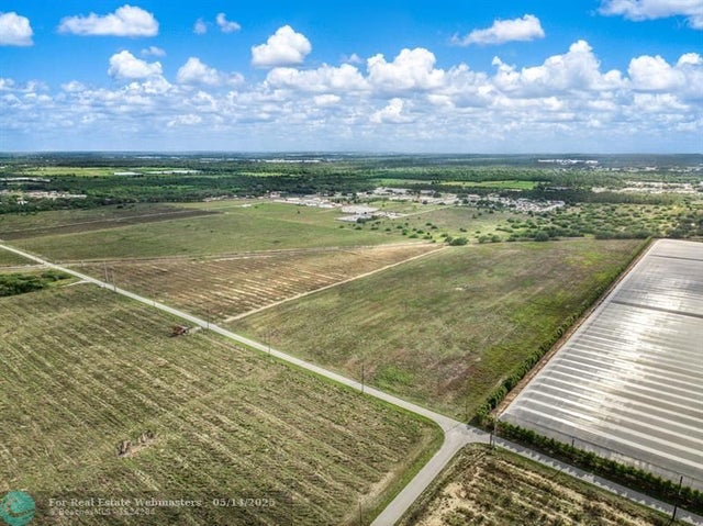 2 of 7 - 4199 Desoto City Rd, Sebring, FL