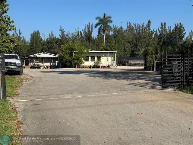 2 of 2 - 5345 Sw 210th Ter, Fort Lauderdale, FL