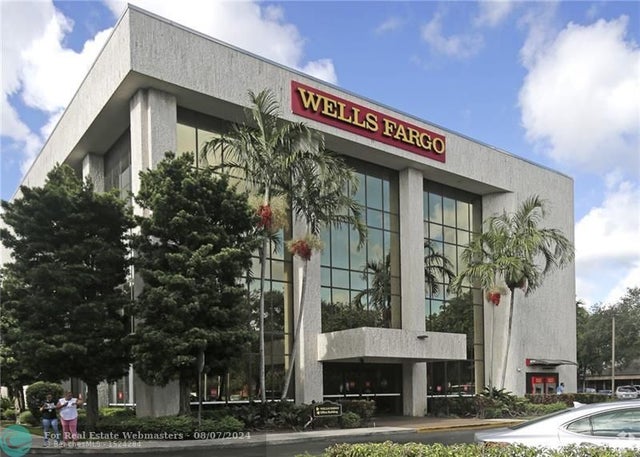 1 of 3 - 4600 Sheridan Street, Hollywood, FL