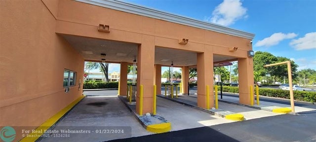 2 of 5 - 5300 Coconut Creek Parkway, Margate, FL