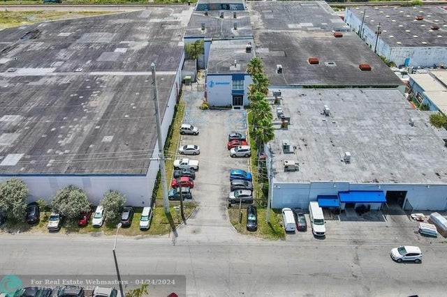 1 of 29 - 3775 Nw 77th St, Miami, FL