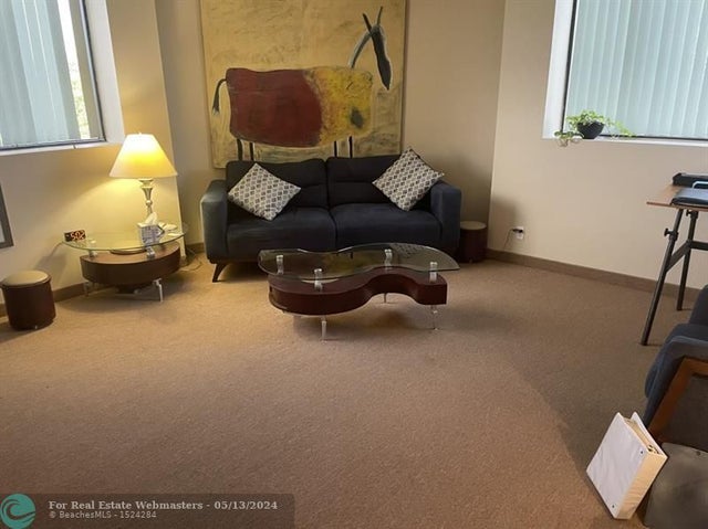 2 of 6 - 1620 W Oakland Park Blvd 403, Oakland Park, FL