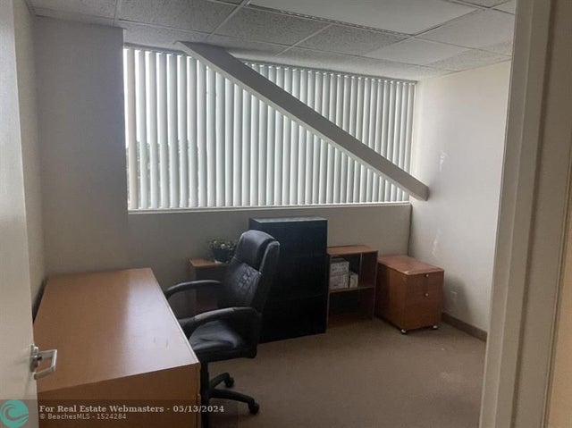 5 of 6 - 1620 W Oakland Park Blvd 403, Oakland Park, FL