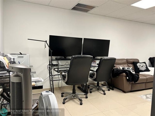 5 of 28 - 1200 Ne 7th Ave 3, Fort Lauderdale, FL