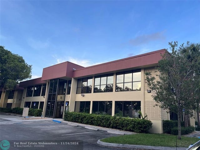 4 of 53 - 4503 Nw 103rd Ave 101, Sunrise, FL