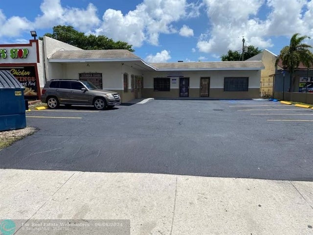 2 of 7 - 2430 Nw 19th St, Fort Lauderdale, FL