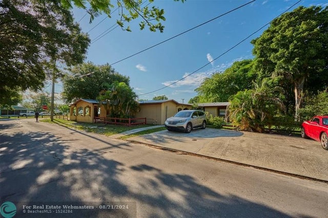 4 of 8 - 213 N 27th St, Fort Pierce, FL