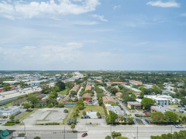 4 of 18 - 1744 Lake Worth Rd, Lake Worth, FL