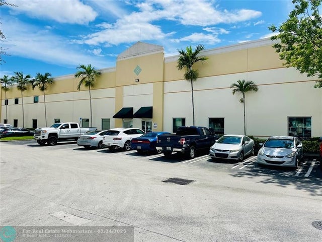 3 of 28 - 917 Nw 31st Ave 917, Pompano Beach, FL