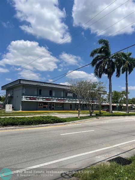 3 of 6 - 1075 Sunset Strip, Sunrise, FL