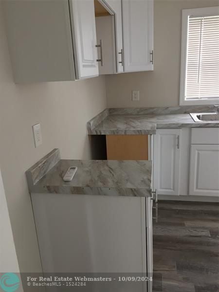 2 of 20 - 1204 Mathis St, Lake Worth, FL