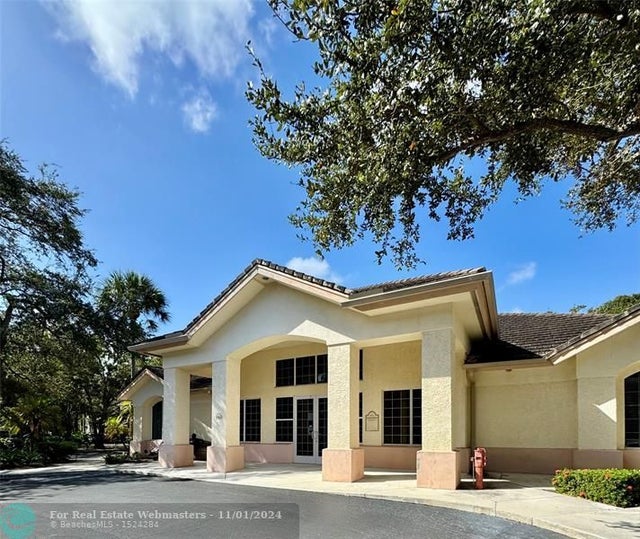 1 of 12 - 2401 Frist Blvd 1-2, Fort Pierce, FL
