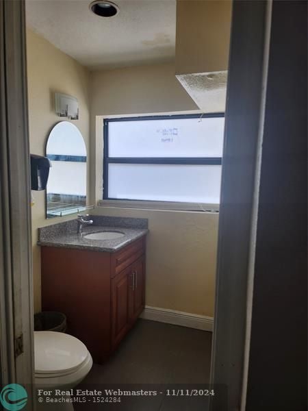 2 of 9 - 6770 Taft St, Hollywood, FL
