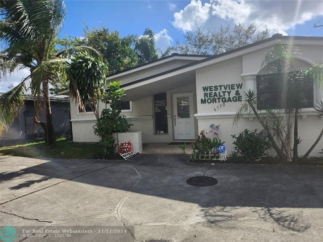 4 of 9 - 6770 Taft St, Hollywood, FL