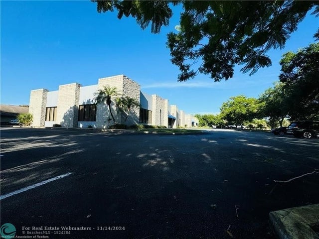 3 of 19 - 344 E Royal Palm St, Lake Placid, FL