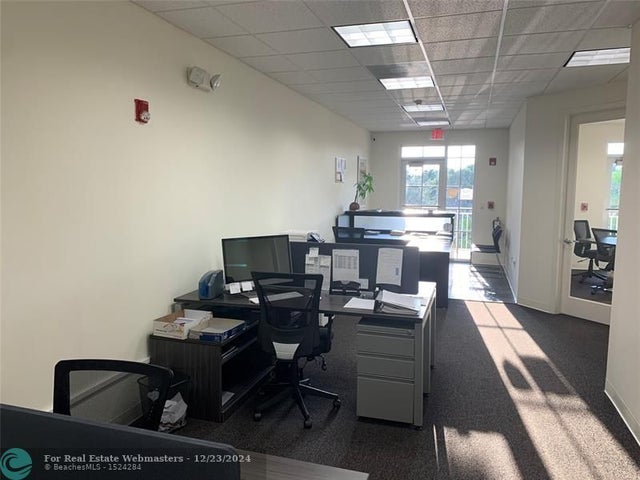 2 of 8 - 5521 N University Dr 202, Coral Springs, FL