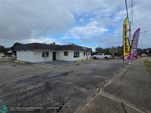 1 of 10 - 3350 Garden Street Unit 1, Titusville, FL