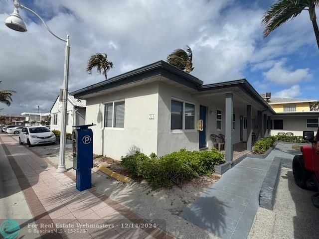 5 of 7 - 315 Mckinley St, Hollywood, FL