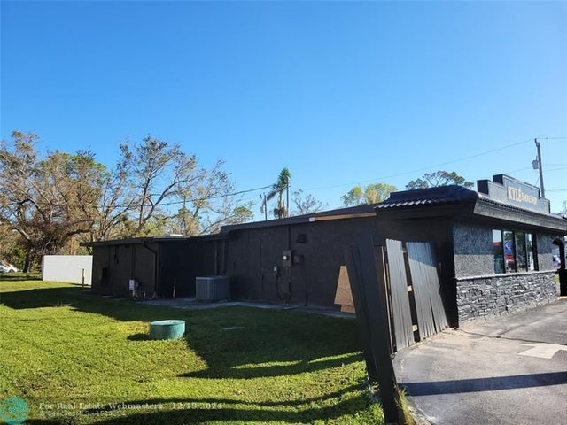 4 of 4 - 136 Pondella Rd, North Fort Myers, FL