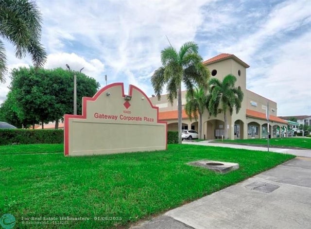 1 of 21 - 15420 Sw 136th St 43, Miami, FL