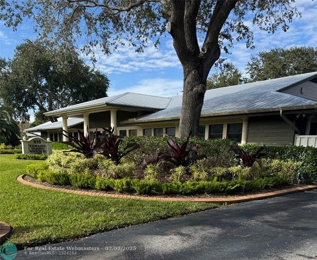 3 of 3 - 835 Se Osceola St, Stuart, FL