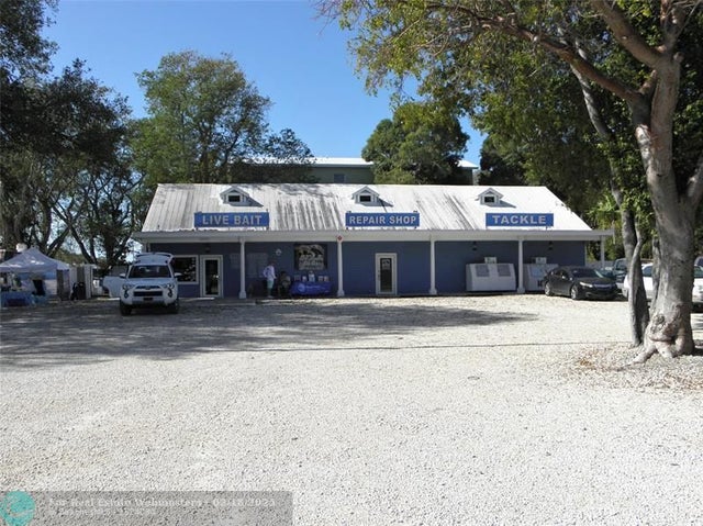 2 of 23 - 102970 Overseas Hwy, Key Largo, FL