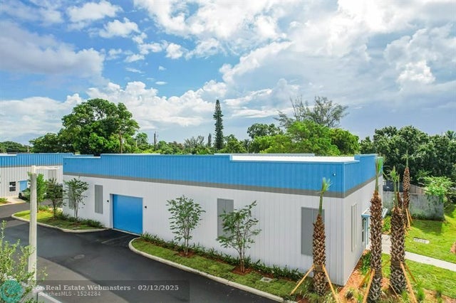 3 of 41 - 621 Ne 1st Ave, Pompano Beach, FL